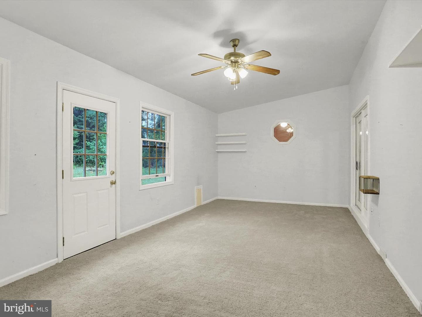 317 Hillcrest Drive photo 19