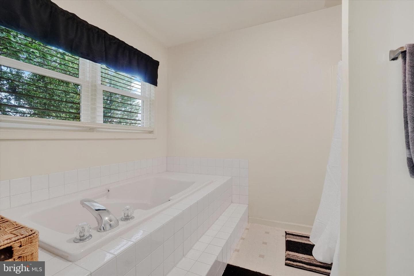 2825 Sparrow Drive photo 19