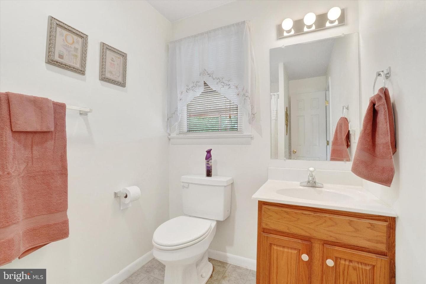 2154 Derry Road photo 16