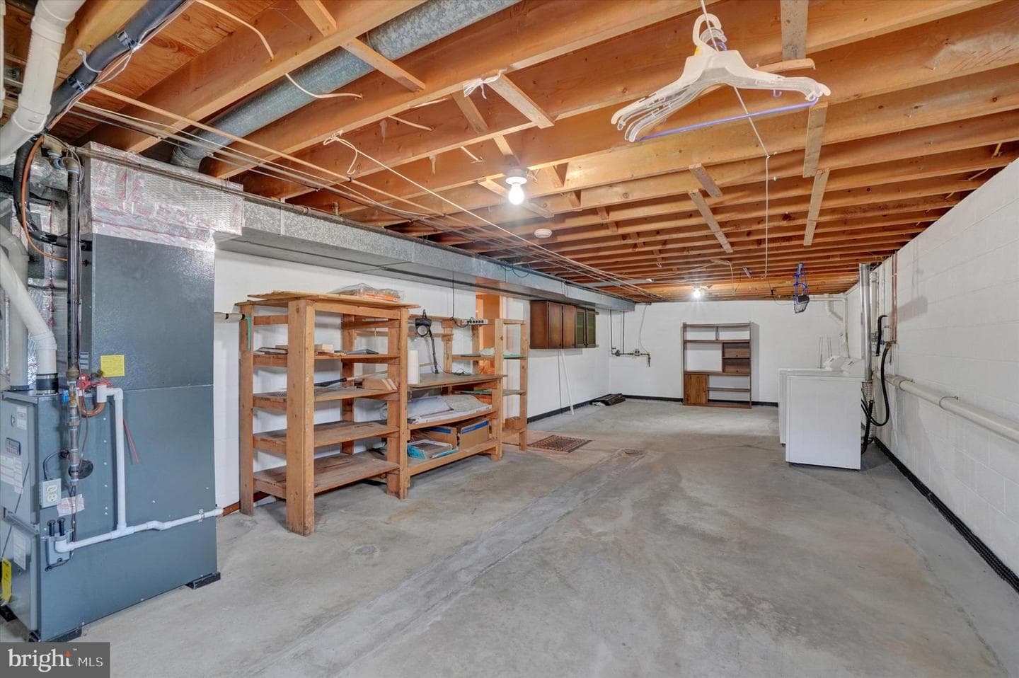 2154 Derry Road photo 20