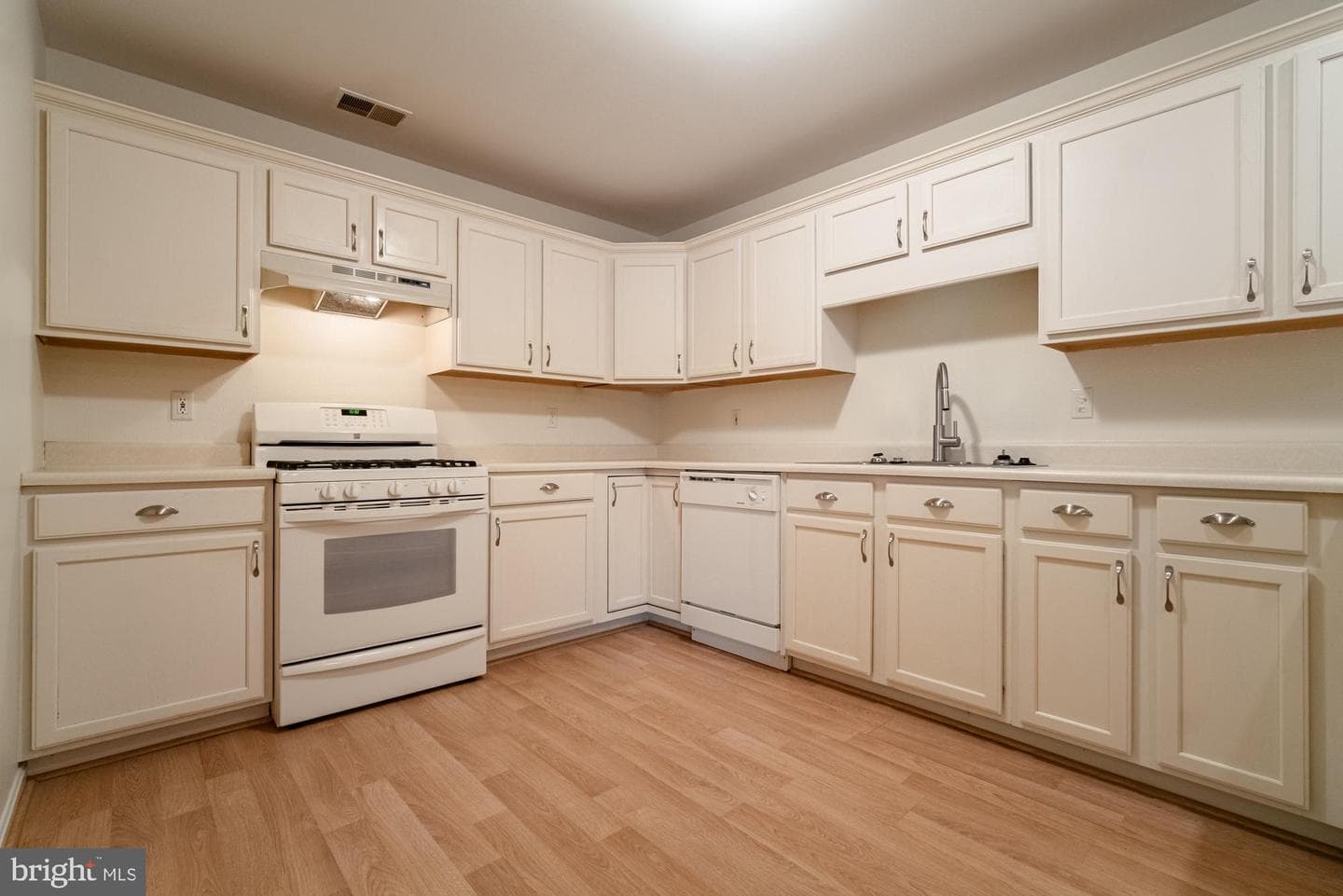 4117 Woodspring Lane photo 9