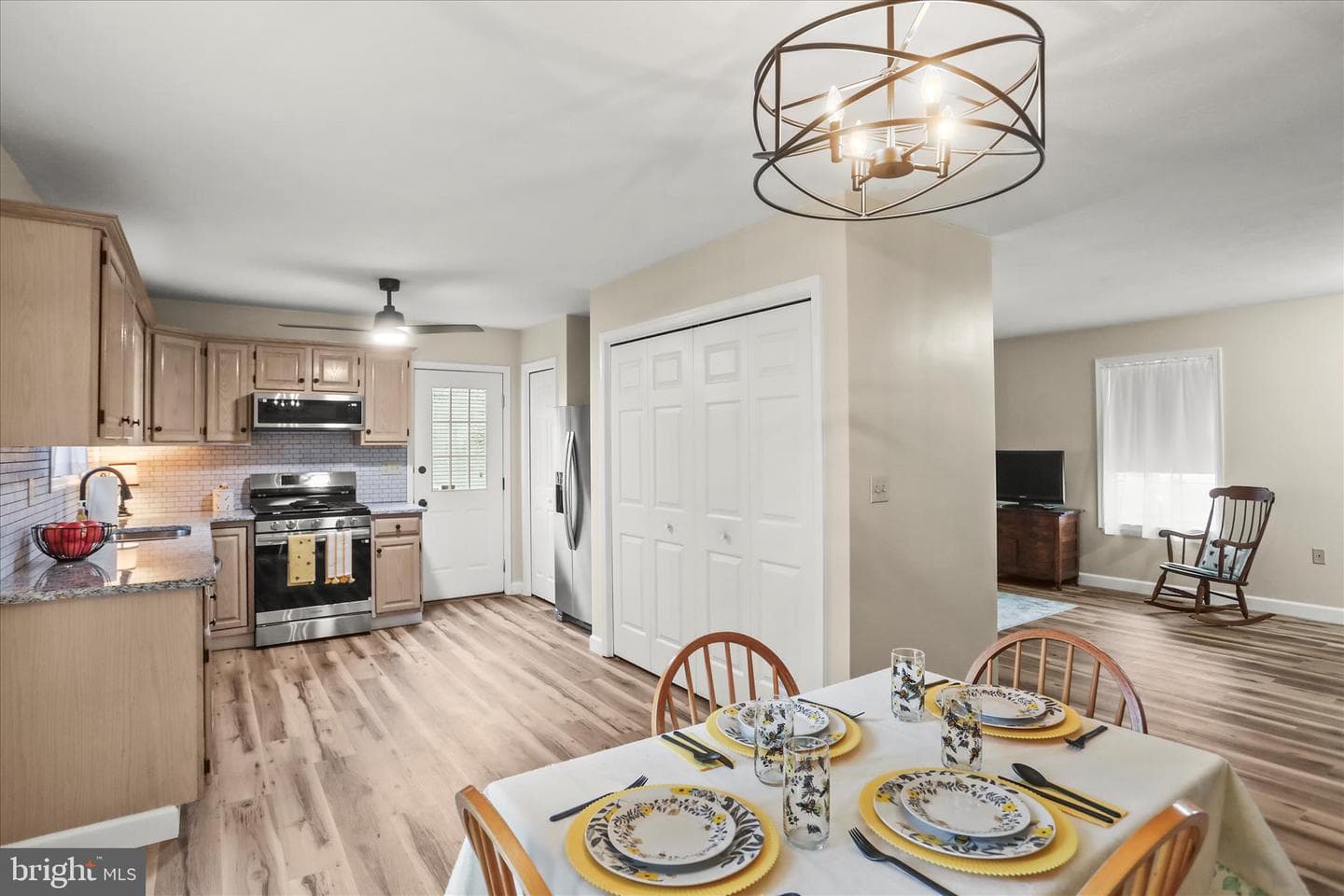 8 Magnolia Lane photo 11