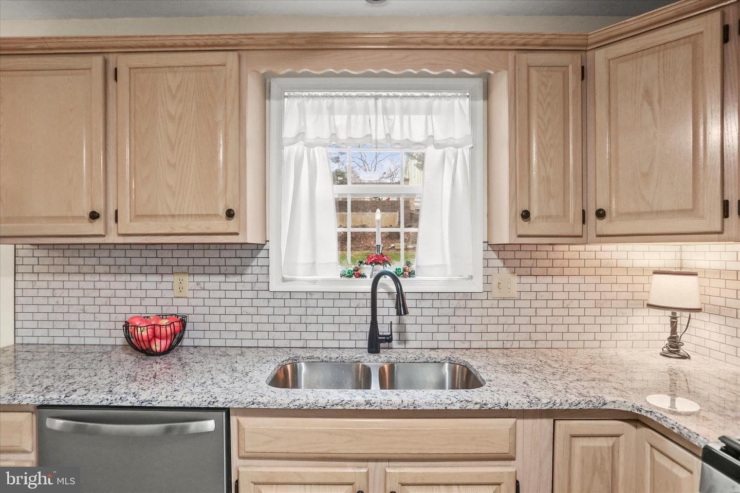8 Magnolia Lane photo 14