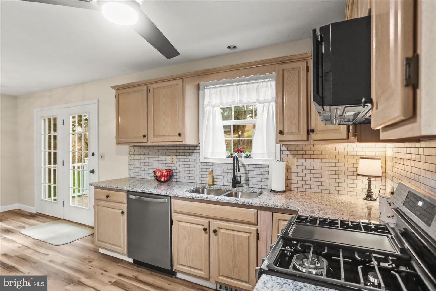 8 Magnolia Lane photo 15
