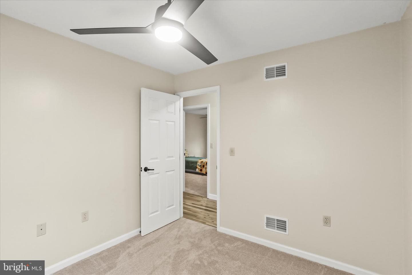 8 Magnolia Lane photo 24