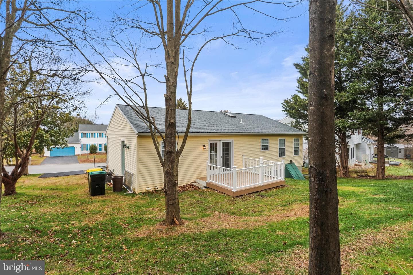 8 Magnolia Lane photo 34