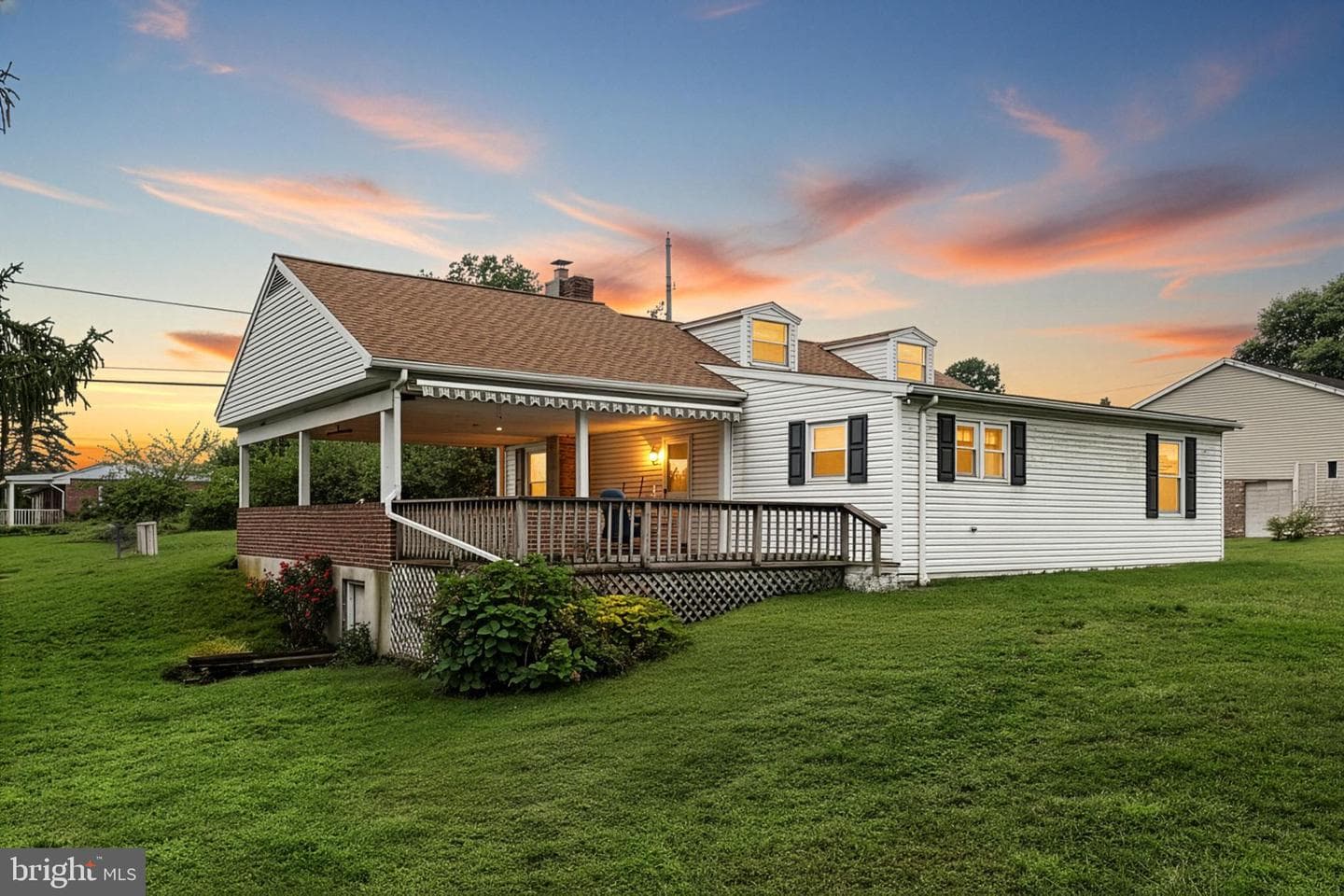 2981 Sunset Drive photo 3