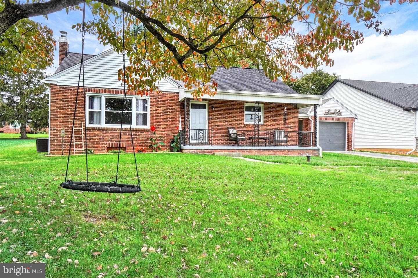 738 Wise Avenue photo 3