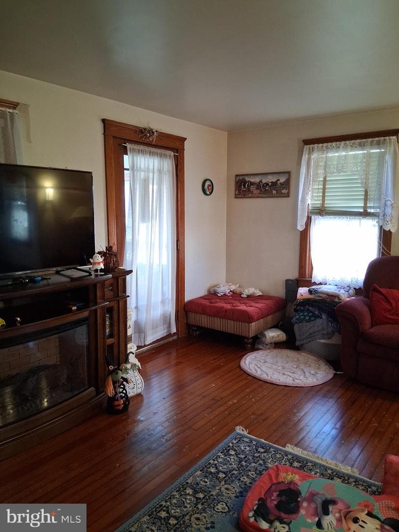 755 Broadway photo 21