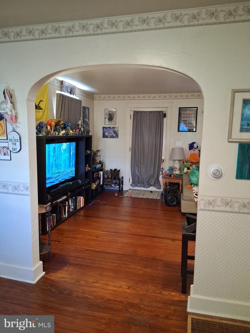 755 Broadway photo 6