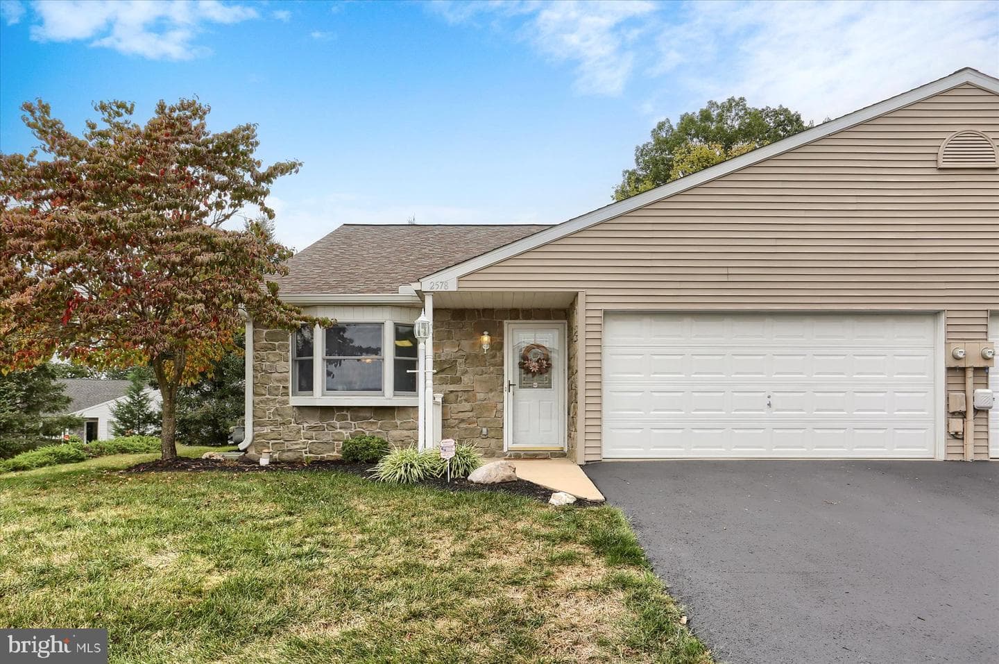 2578 Shagbark Court photo 1