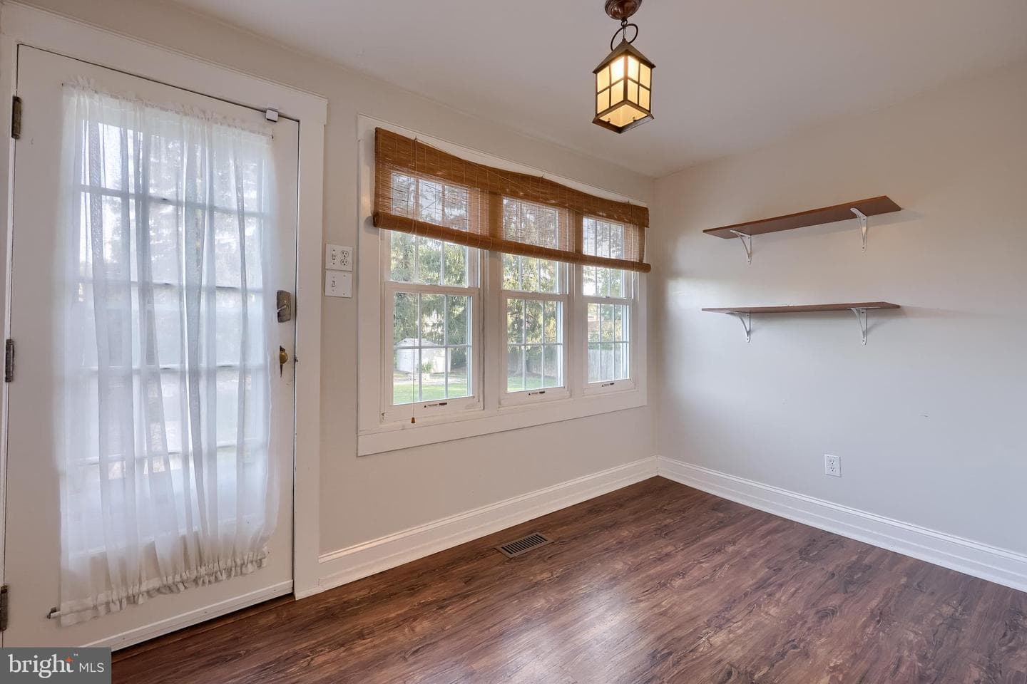 3205 Eastern Boulevard photo 20