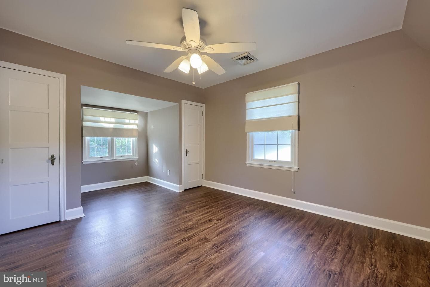 3205 Eastern Boulevard photo 25