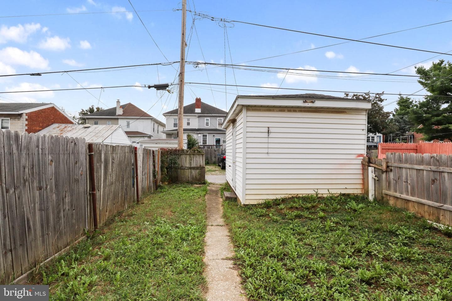 1250 W King Street photo 21
