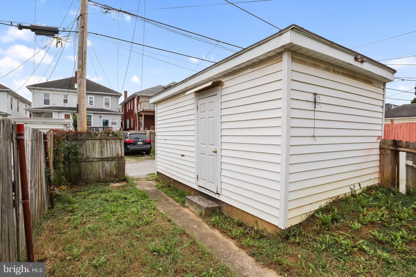 1250 W King Street photo 22