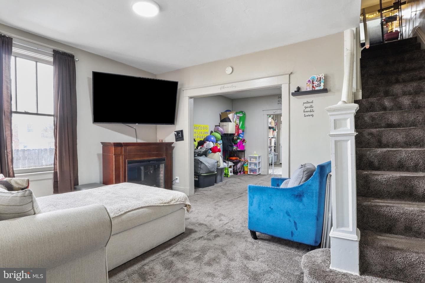 1250 W King Street photo 4