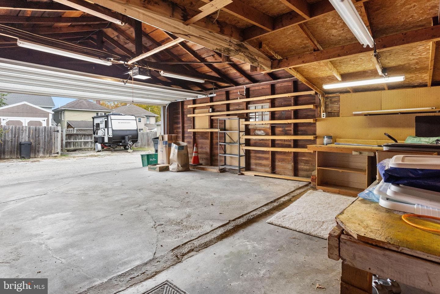 324 E Pleasant Street photo 18