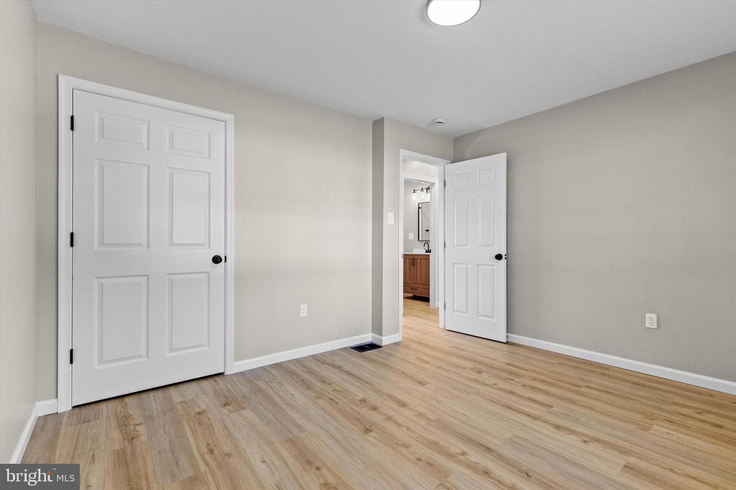 3738 Stuart Drive photo 17