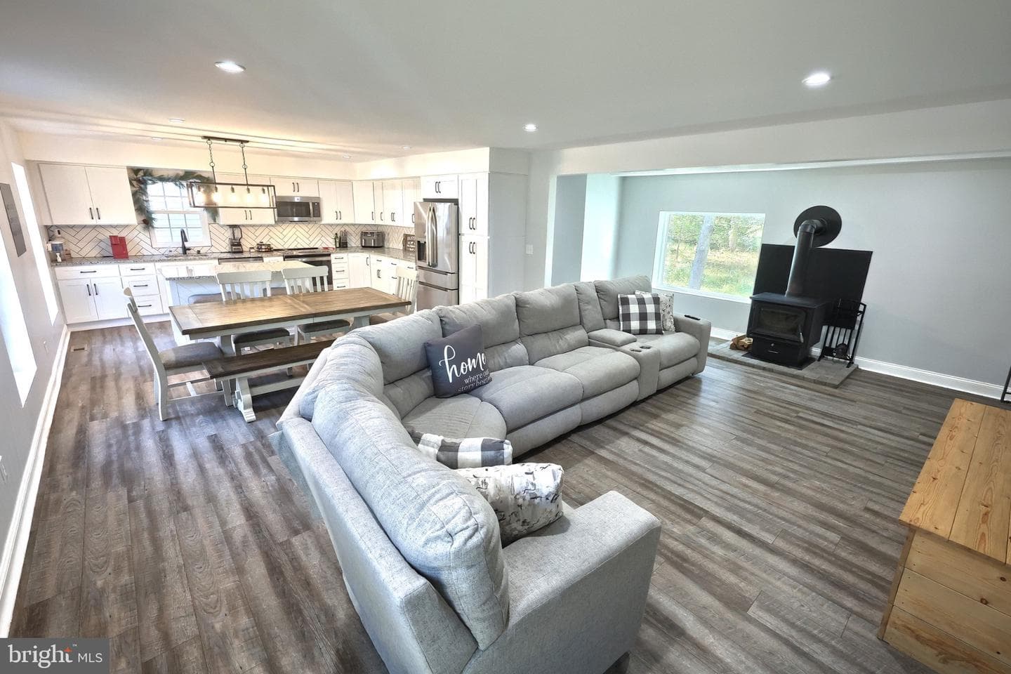 755 River Road photo 19
