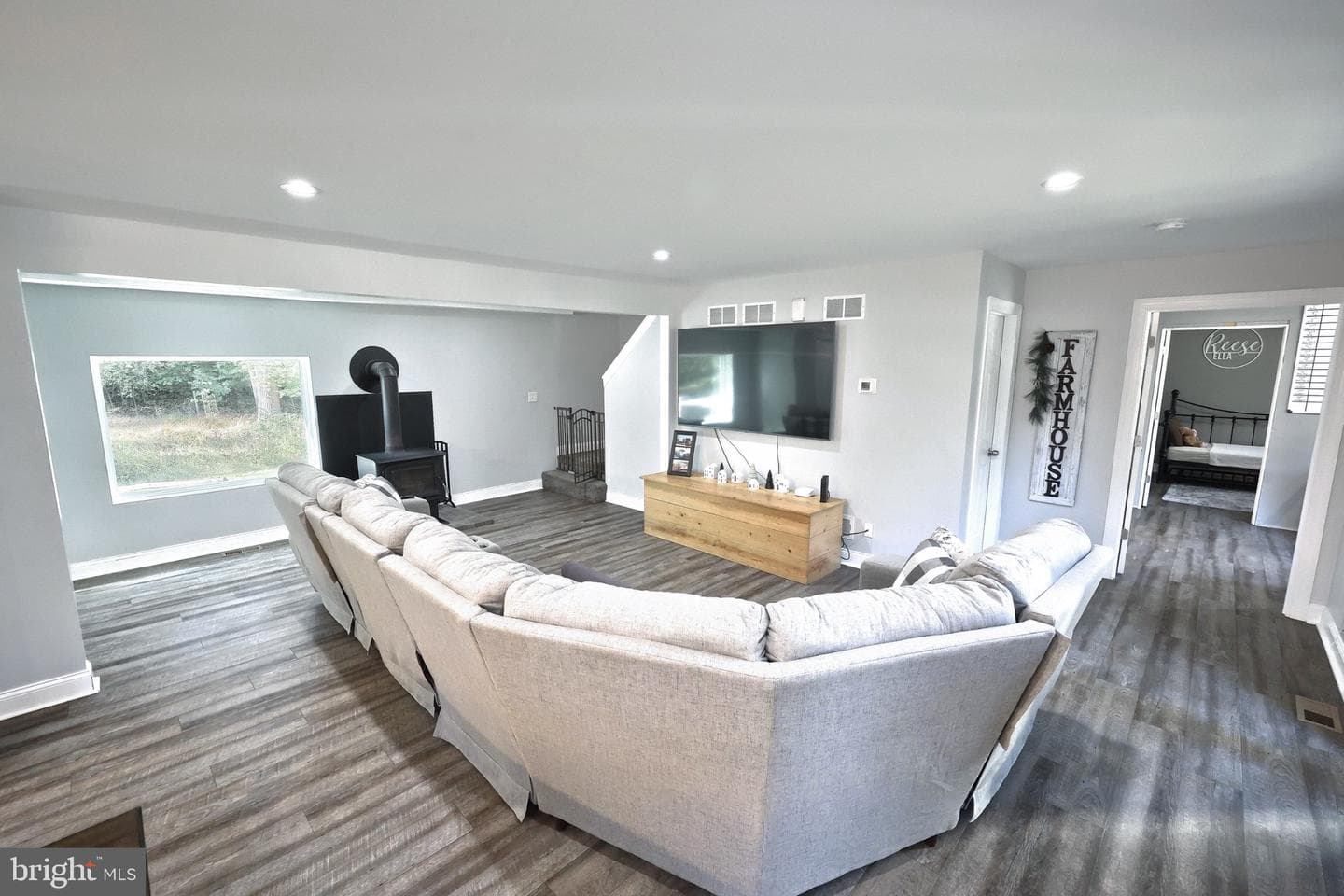755 River Road photo 20