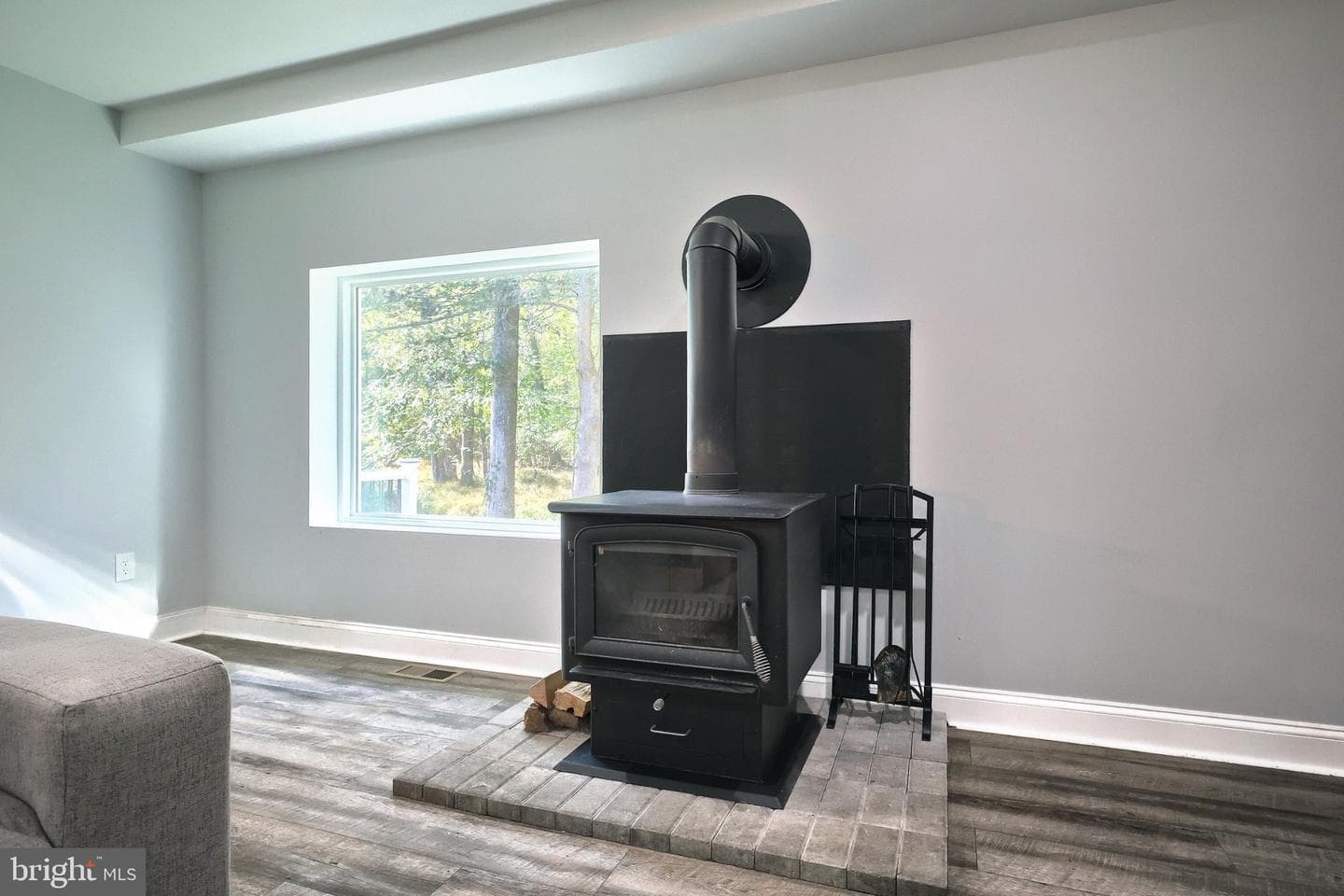 755 River Road photo 21
