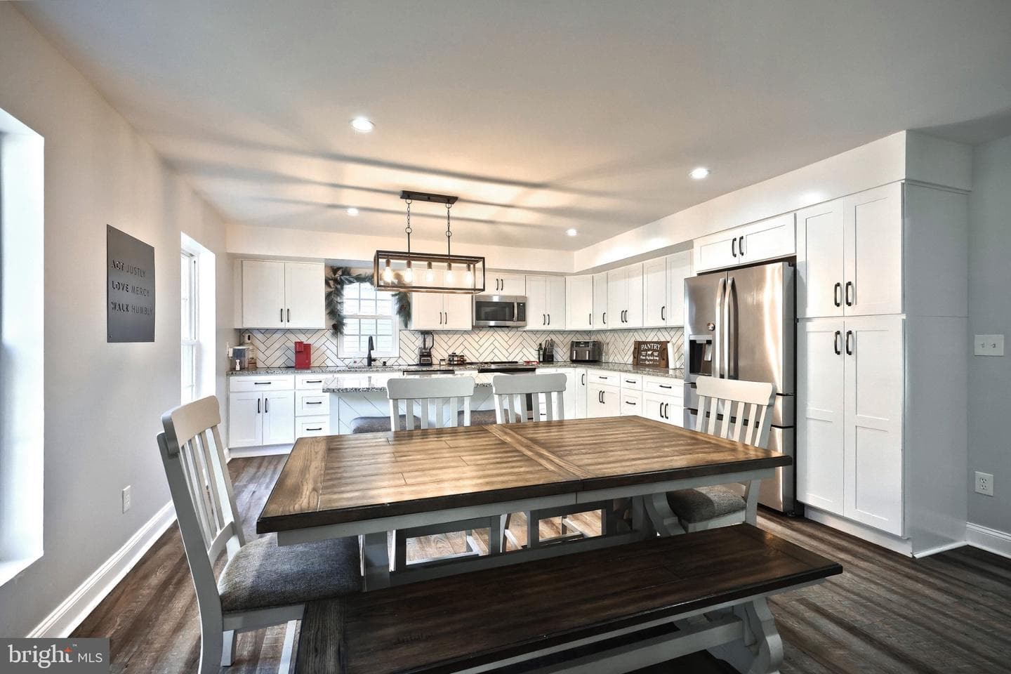 755 River Road photo 23