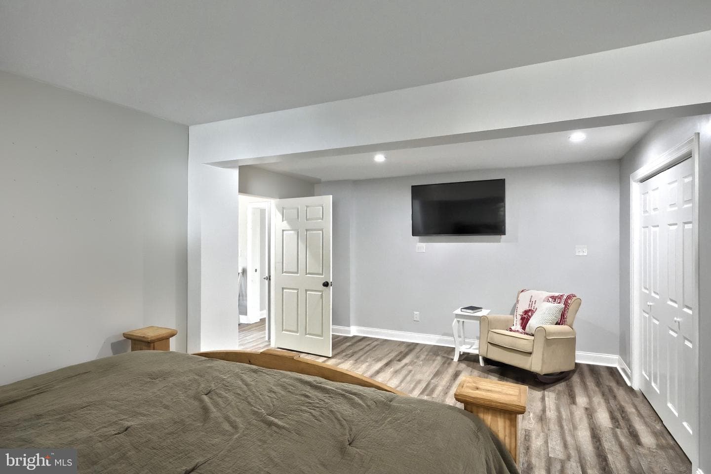 755 River Road photo 30