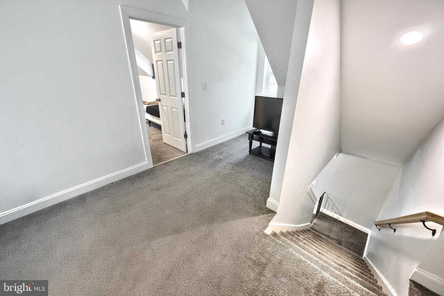 755 River Road photo 42