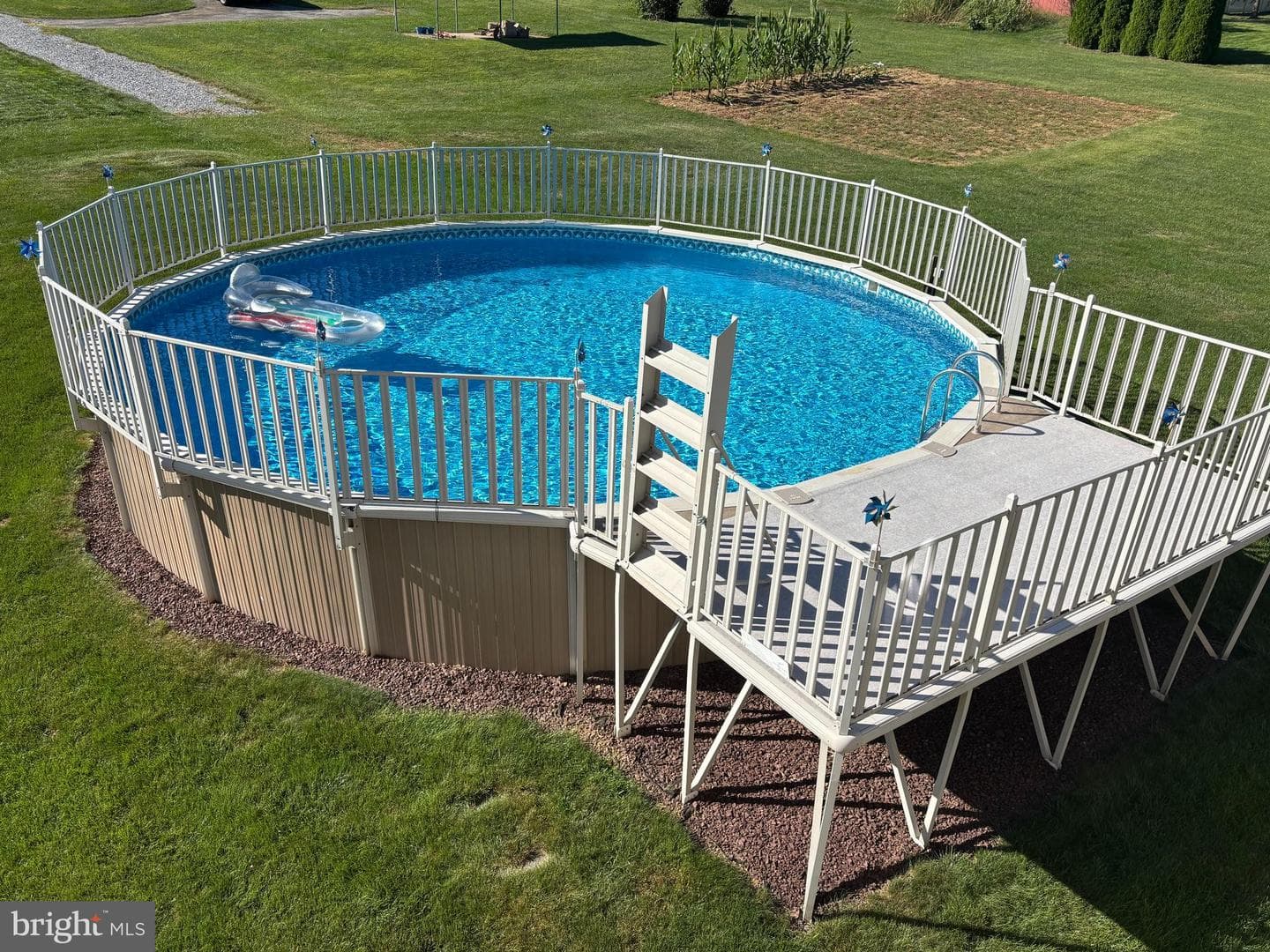 8 Parkview Drive photo 49