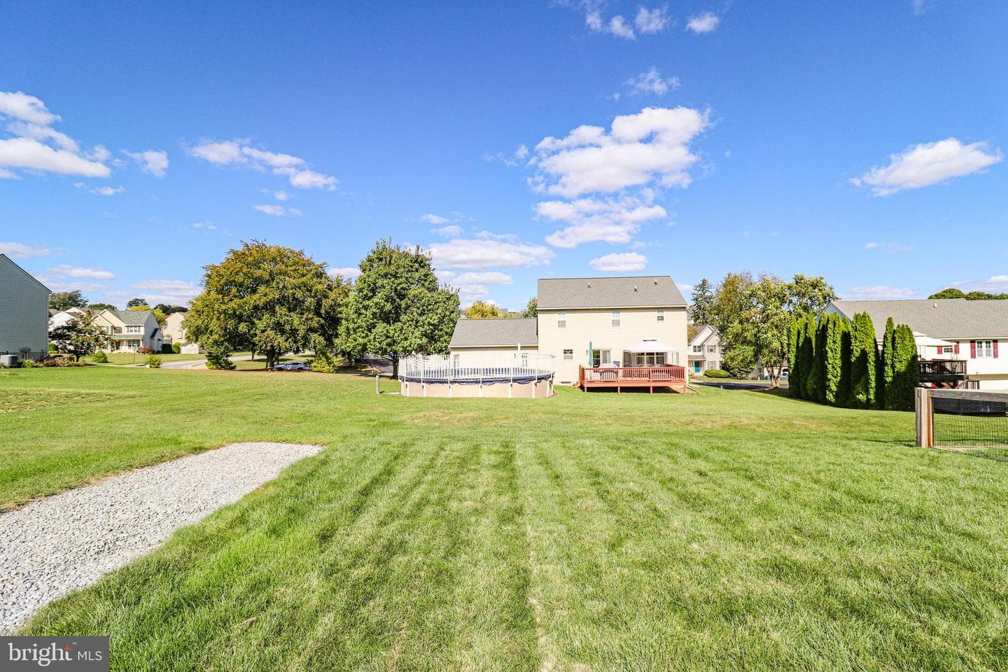 8 Parkview Drive photo 52