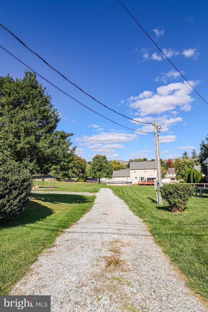 8 Parkview Drive photo 53