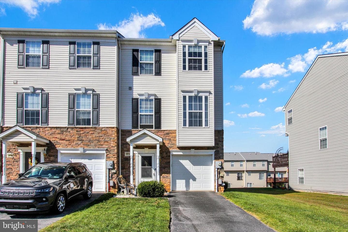 3816 Armory Lane #3816 photo 2