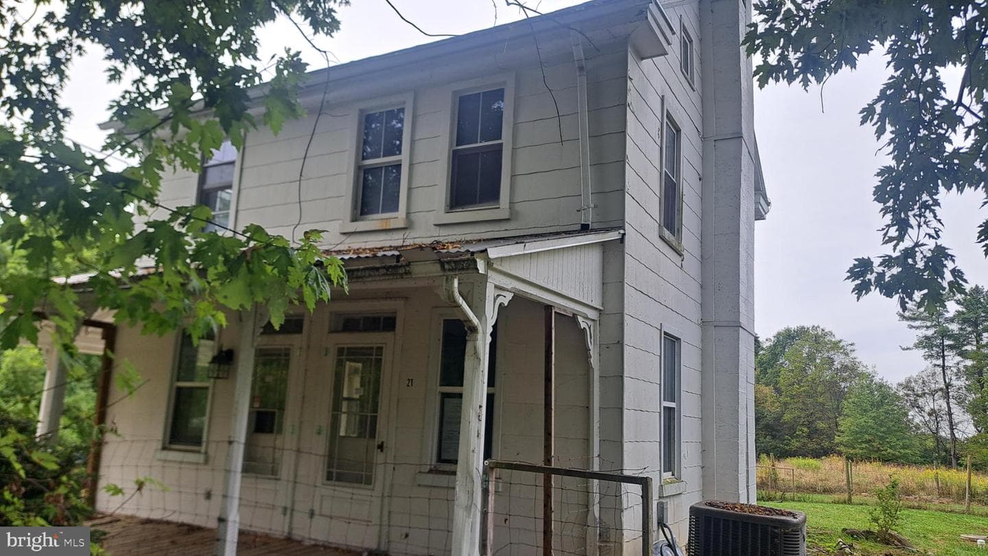 21 N York Road photo 17