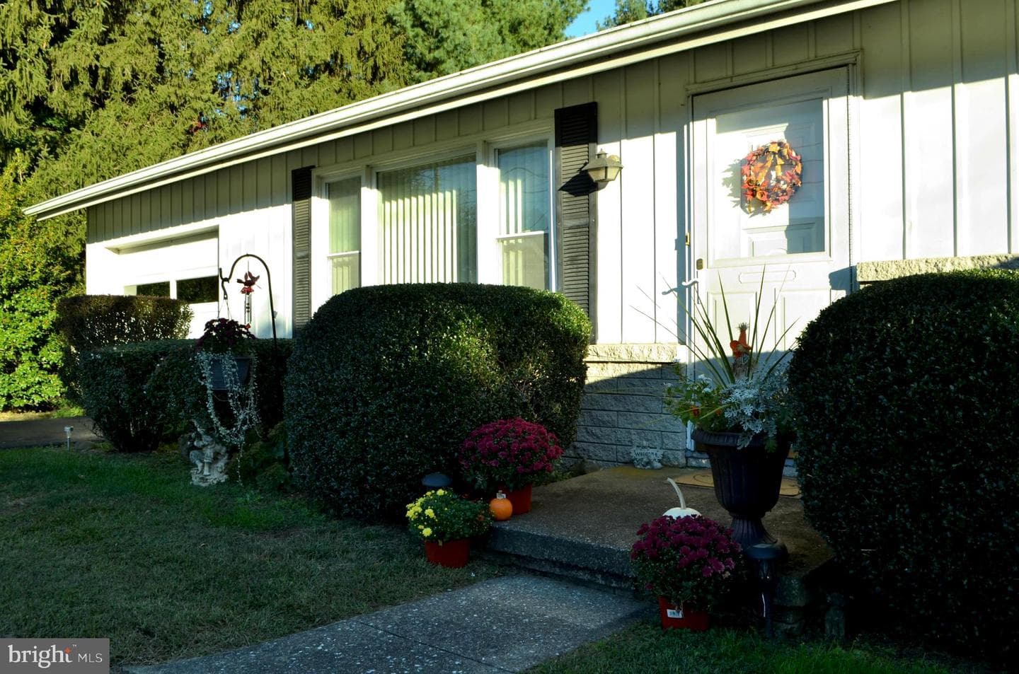 880 Springvale Road photo 3