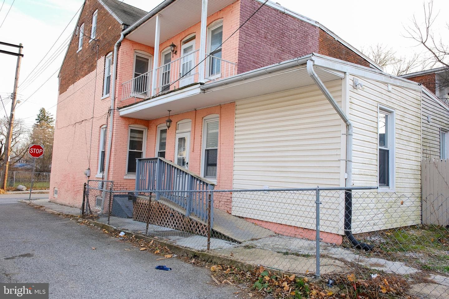 225 W Front Street photo 7