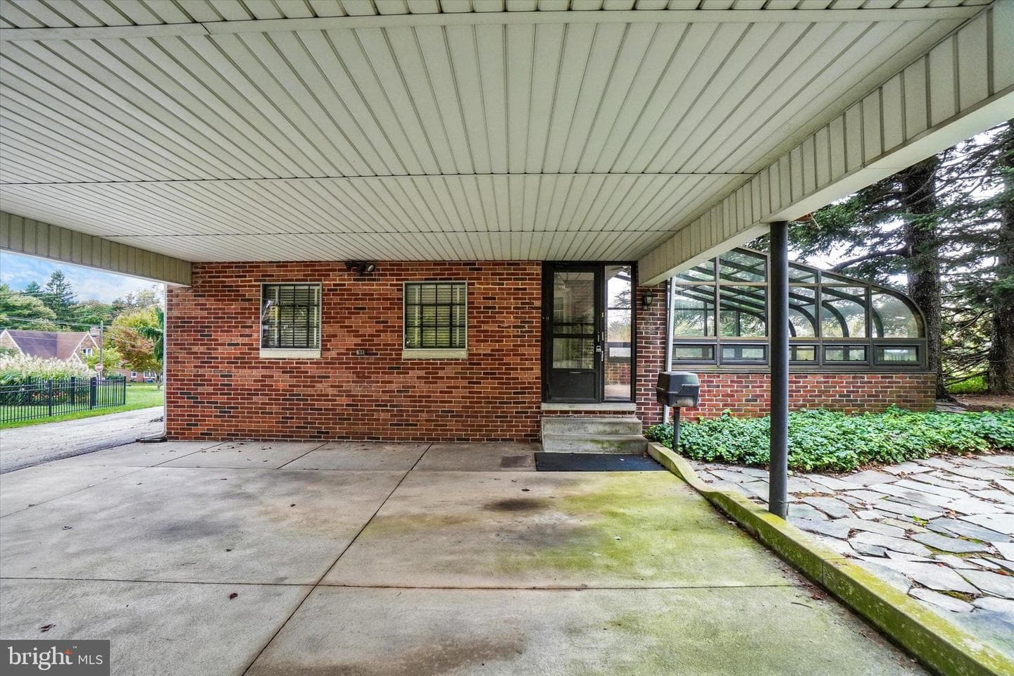 1351 Greenhill Road photo 27