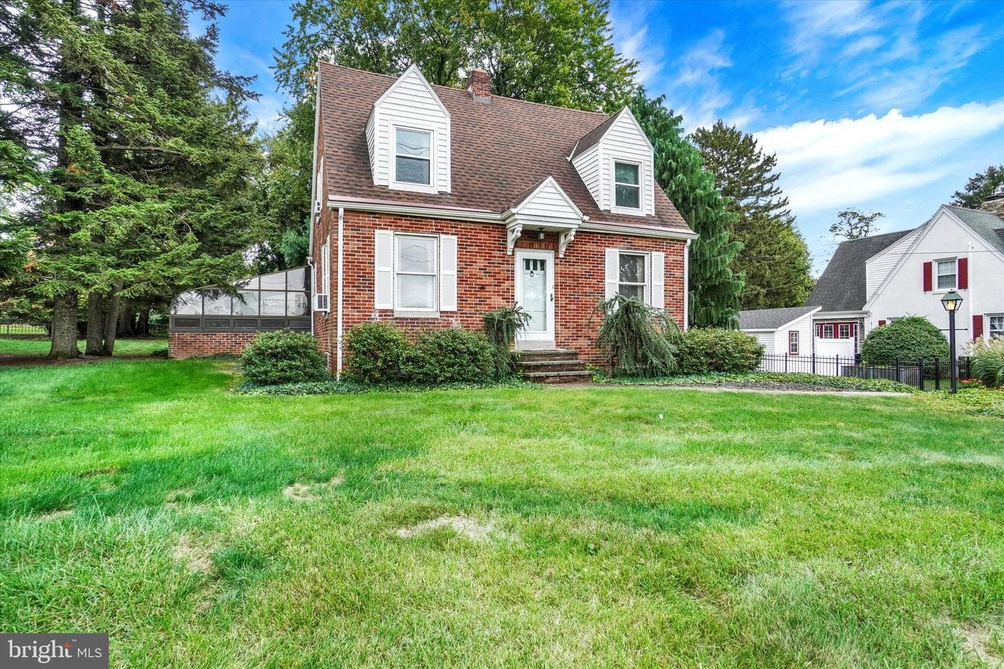 1351 Greenhill Road photo 3