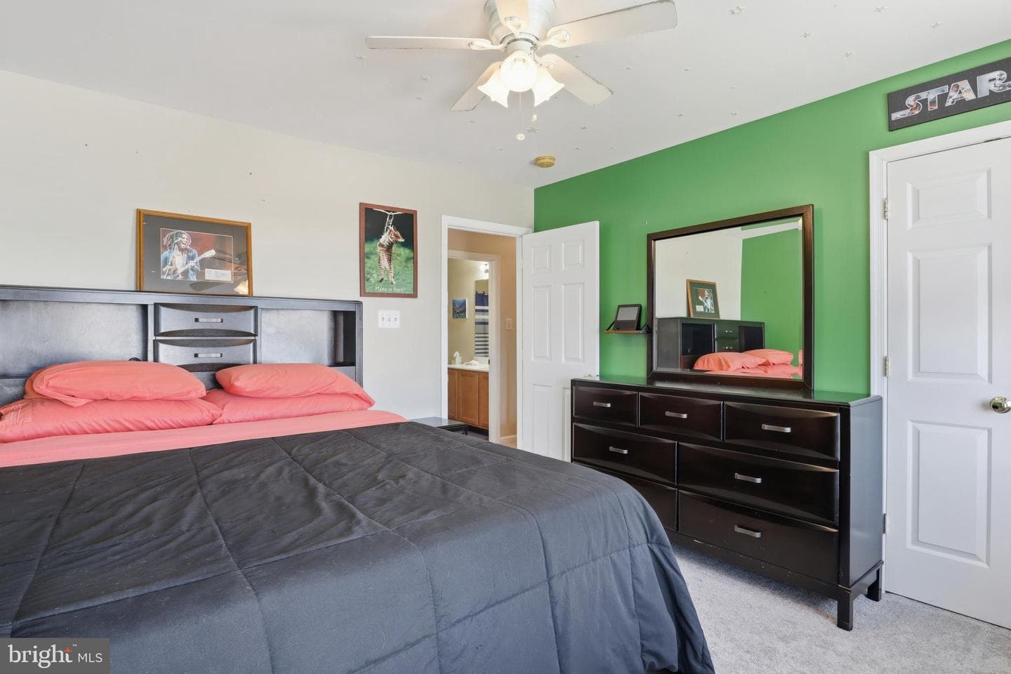 115 Hunter Creek Drive photo 33