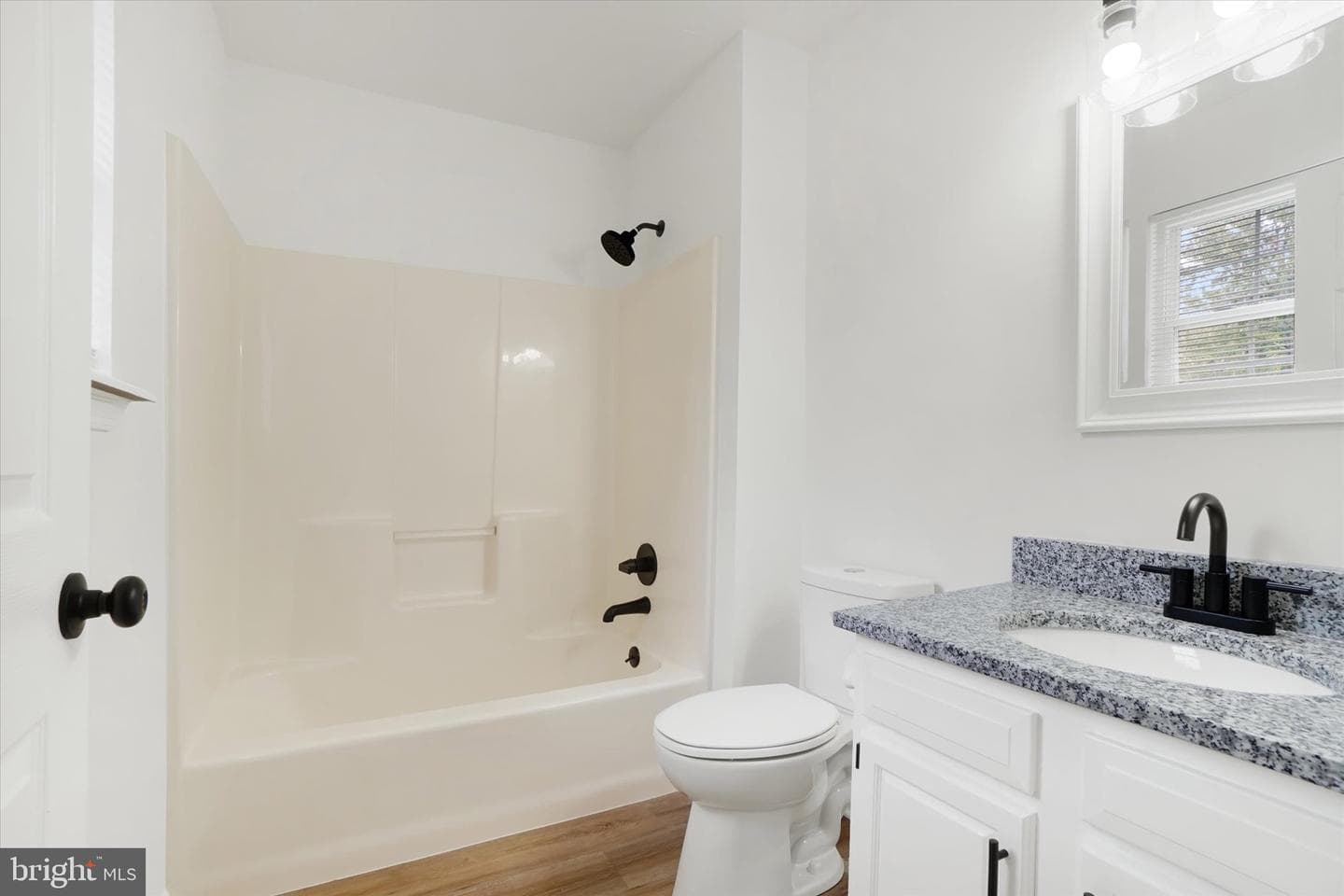 2954 Village Square Drive photo 13