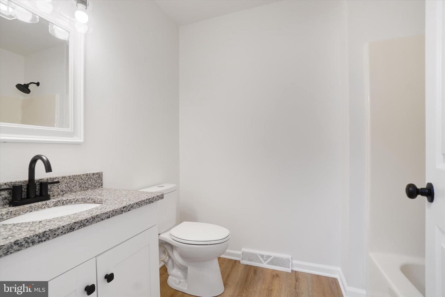 2954 Village Square Drive photo 14