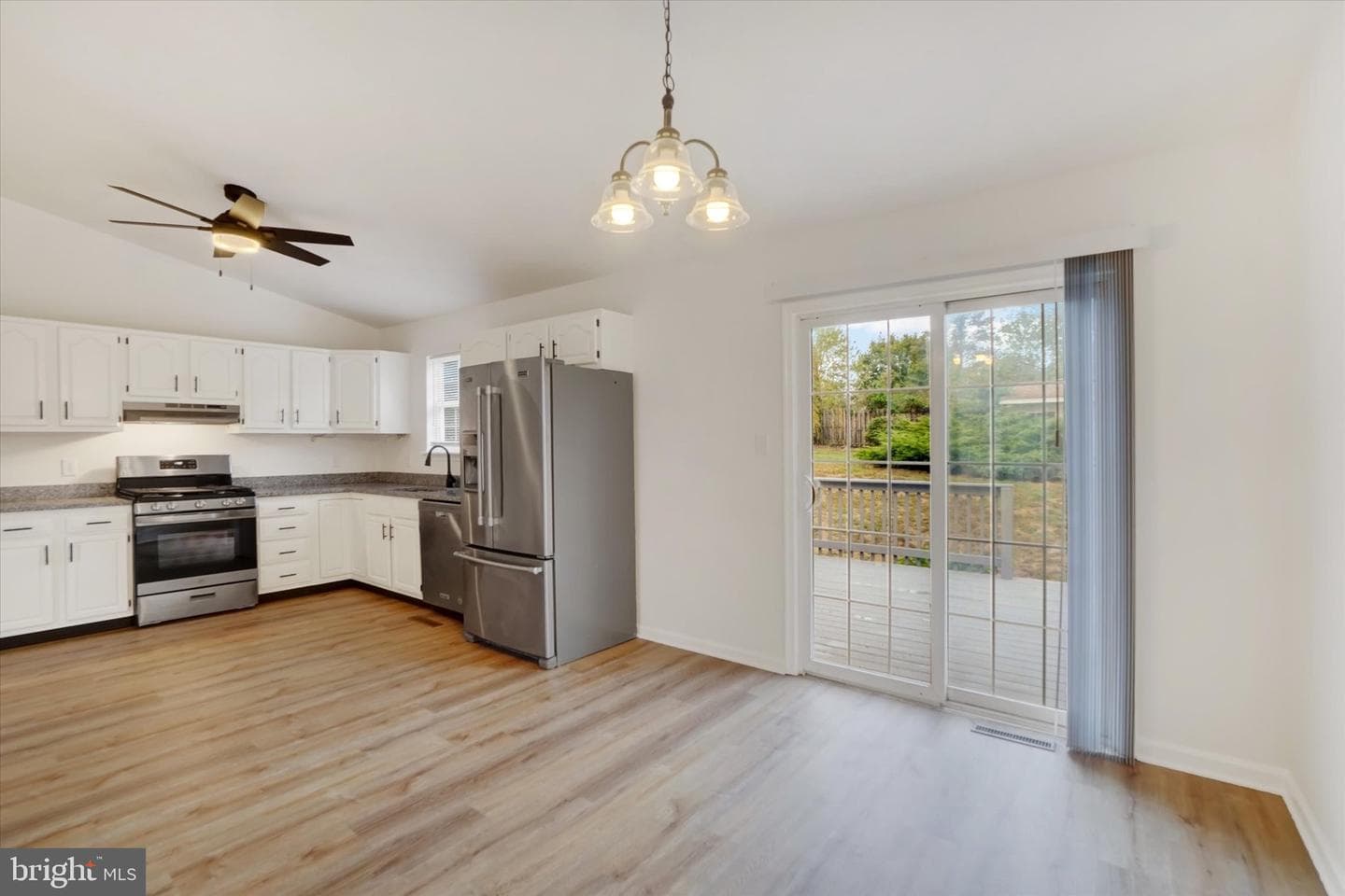 2954 Village Square Drive photo 8