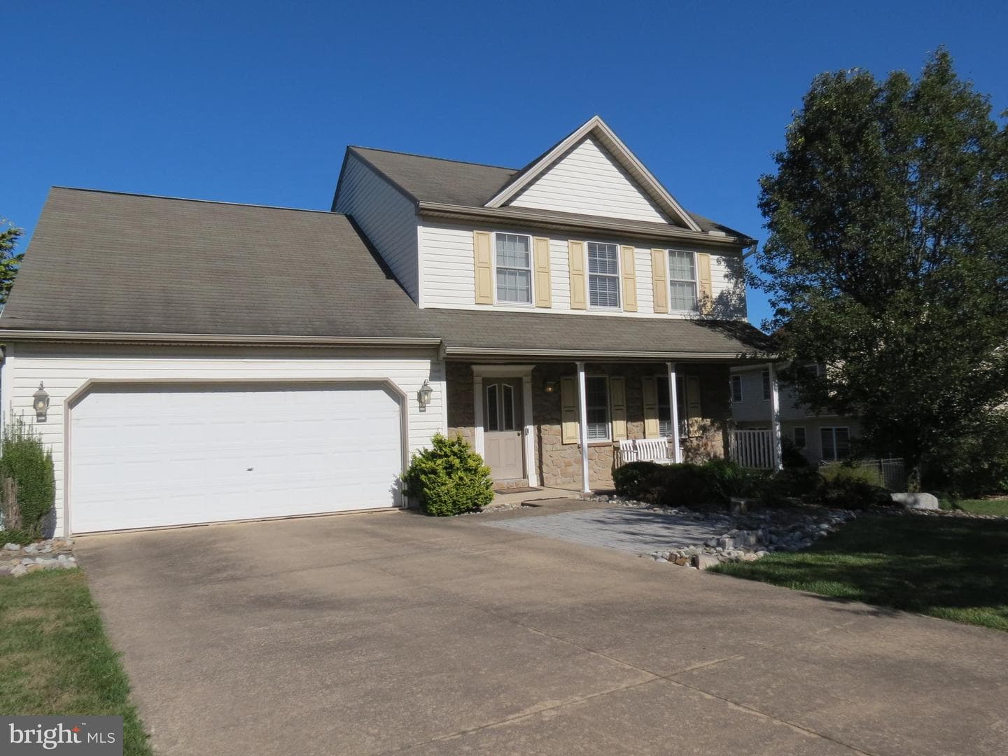 15 Crestview Court photo 3