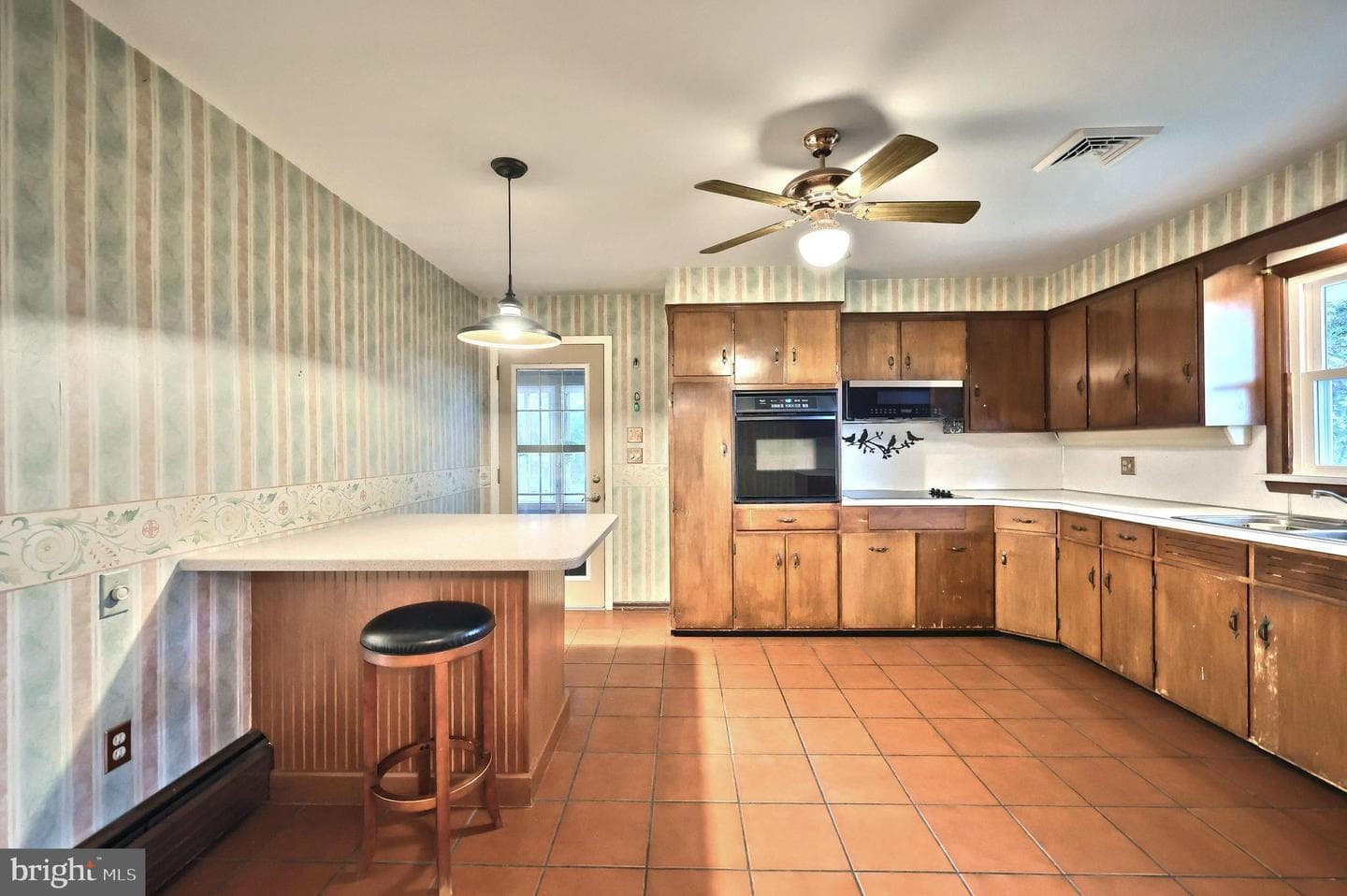 1311 Ruxton Road photo 8