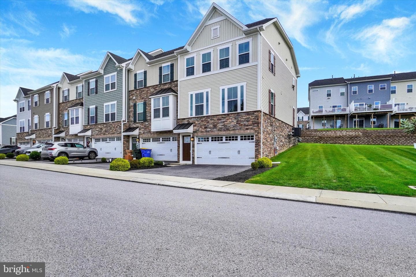 1028 Rosecroft Lane