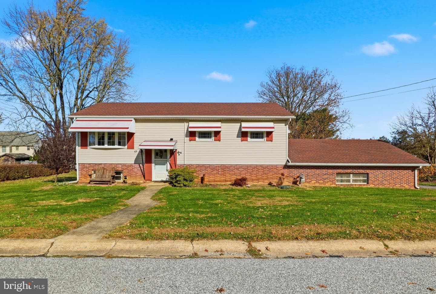 55 Belmar Drive photo 3