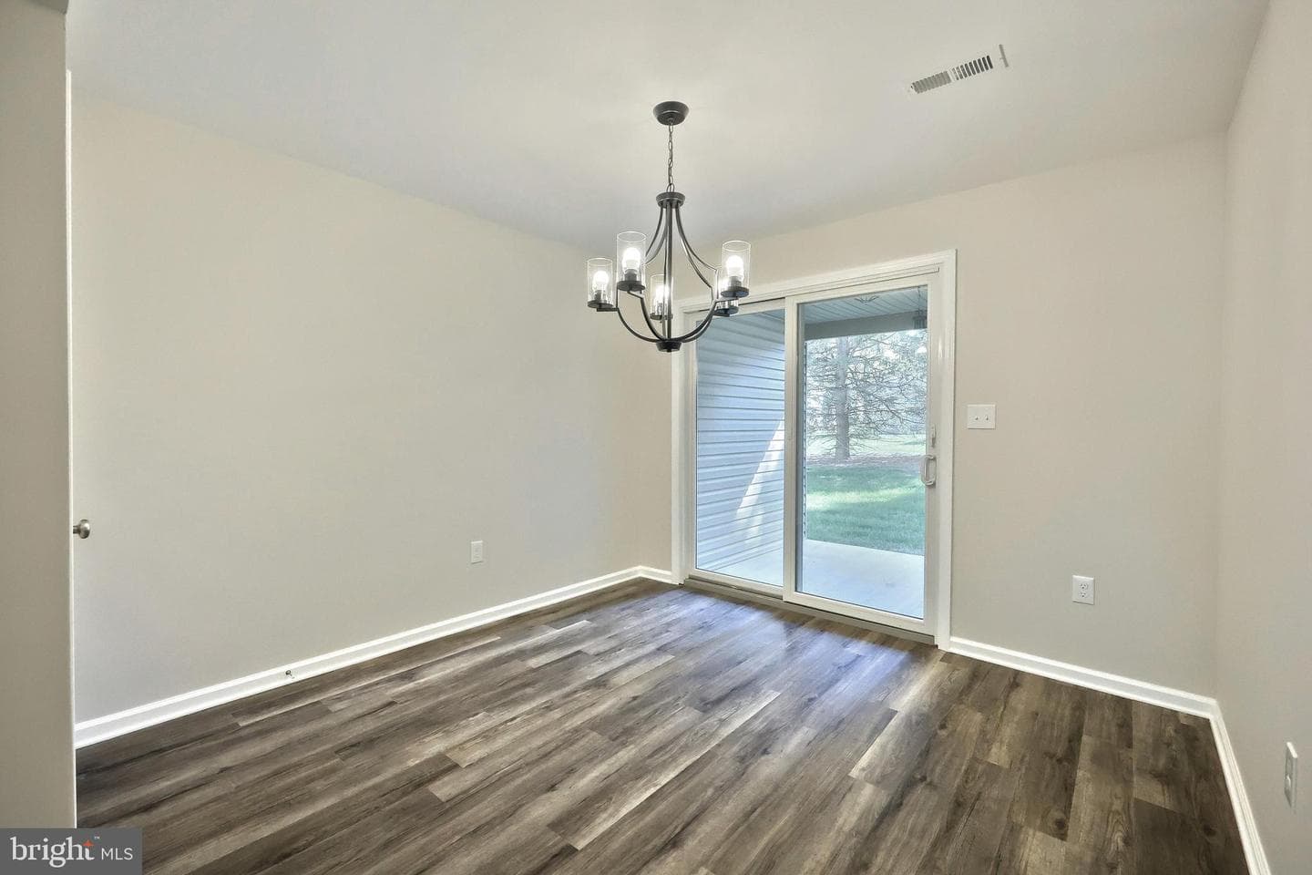 418 Springbrook Court photo 14