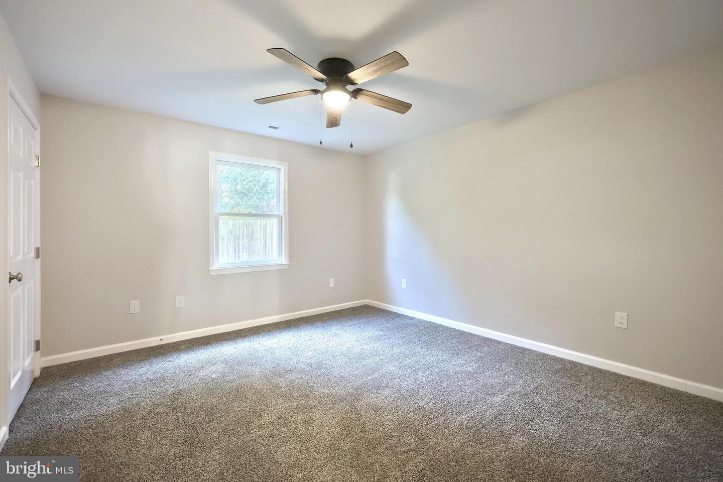 418 Springbrook Court photo 17