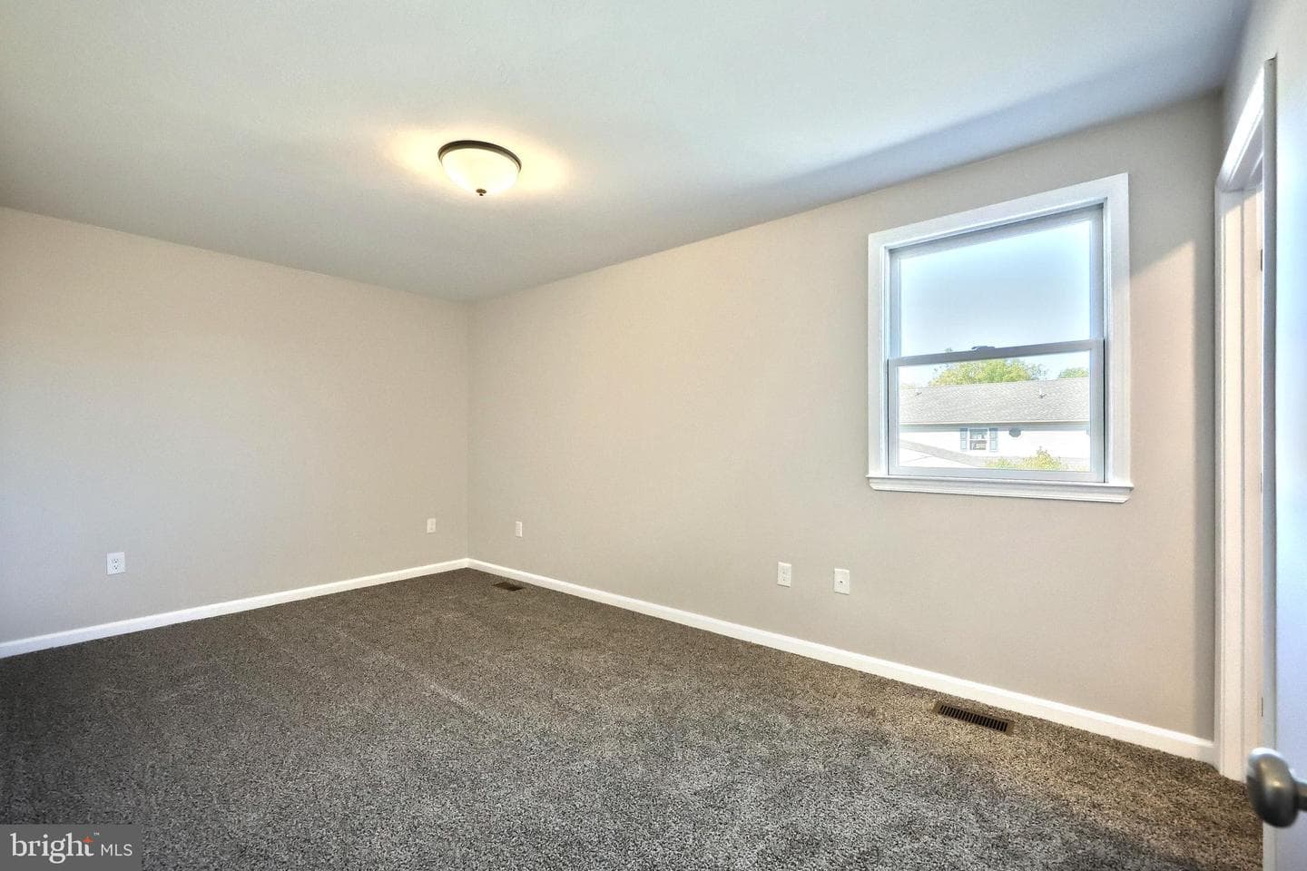 418 Springbrook Court photo 28