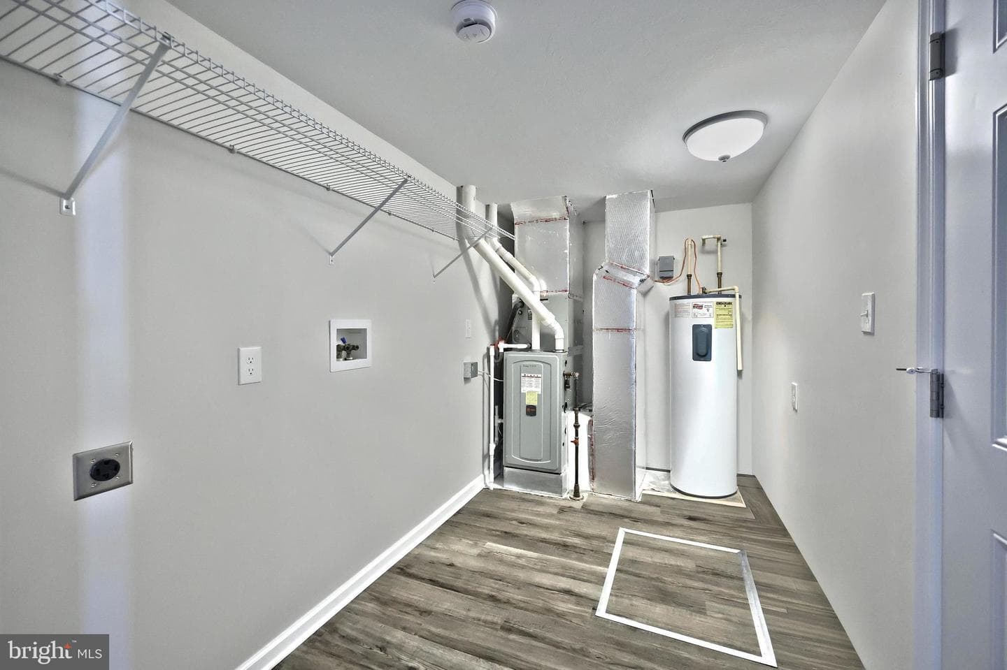 418 Springbrook Court photo 8