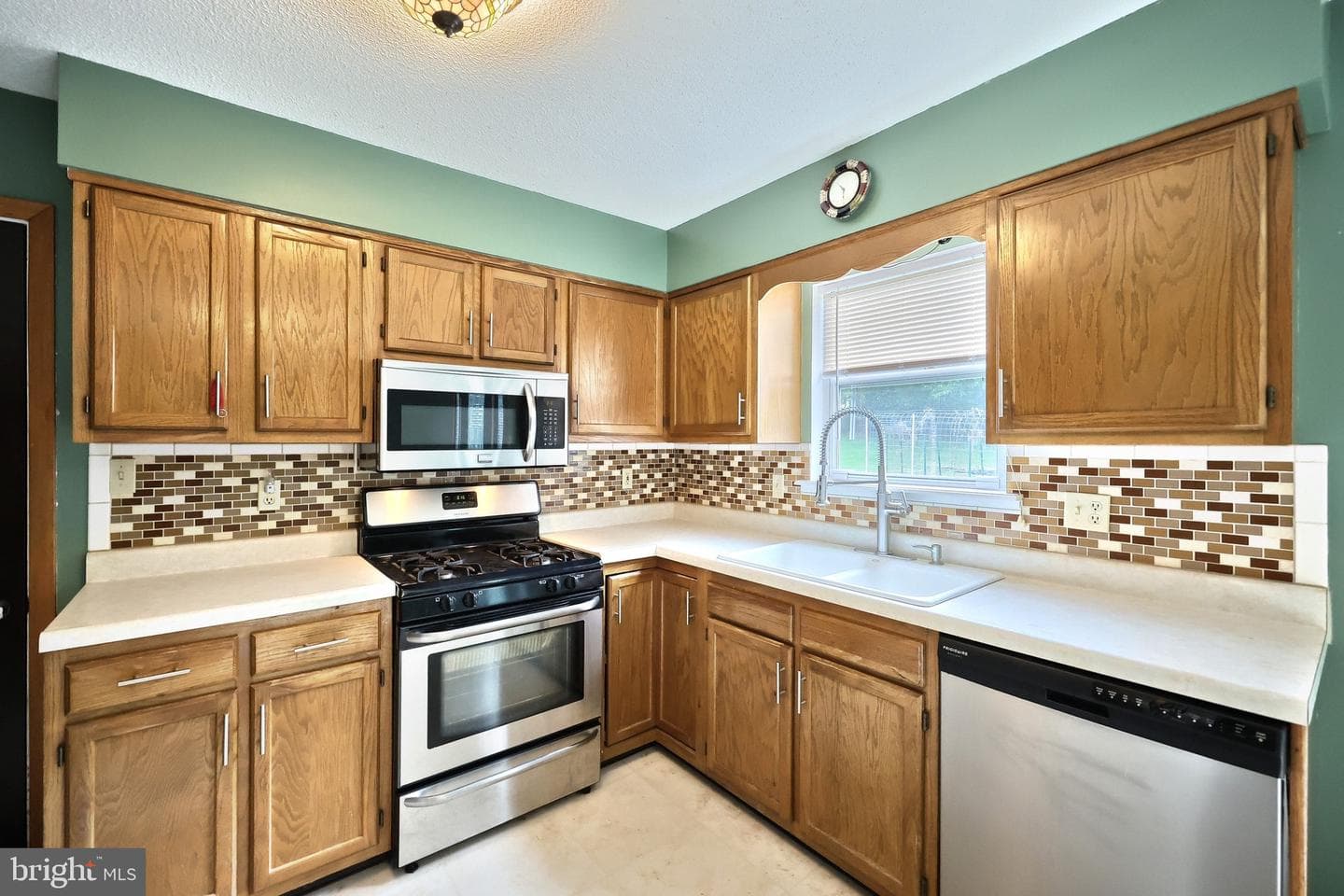 2816 Glen Hollow Drive photo 29